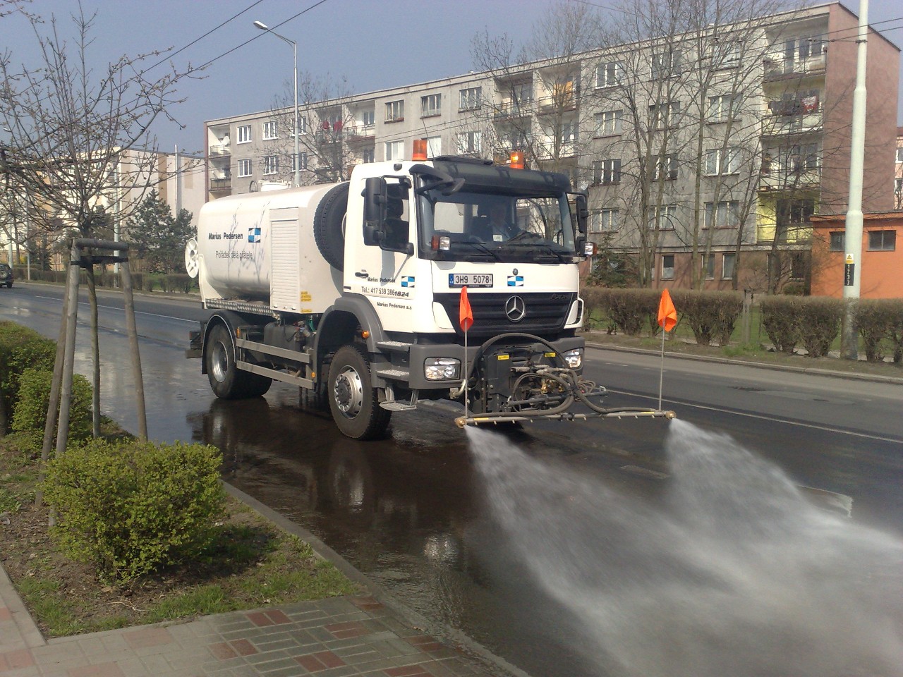 Clean roads. Cleaning the Road. Clean Roads vehicles. Frosty clean Roads. A Robot car for Cleaning the Road.